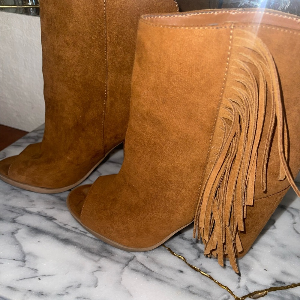 Dolce Vita Brown Swede Boots